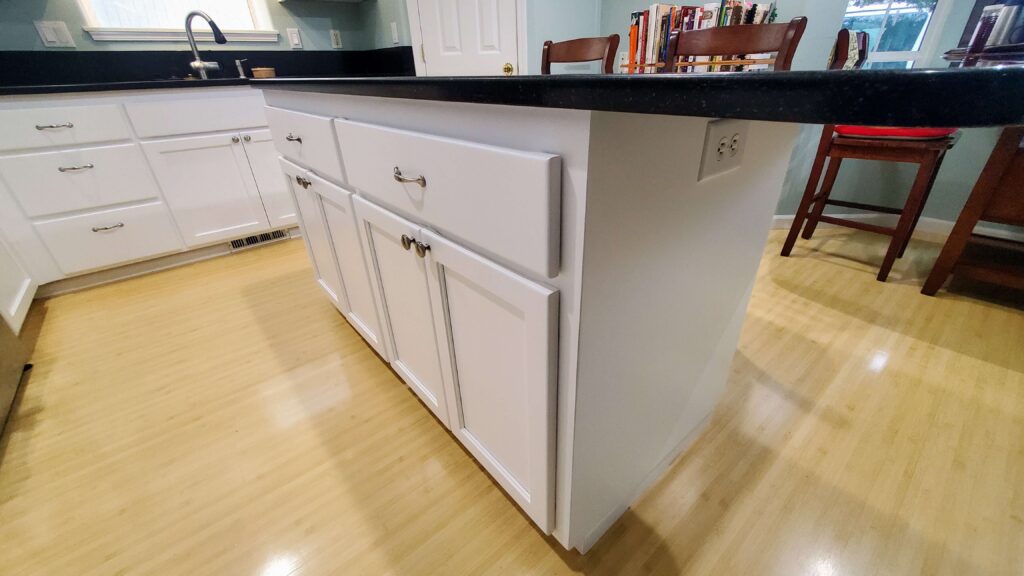 Coburg Painter uses best paint for Kitchen Cabinets in nearby Harrisburg